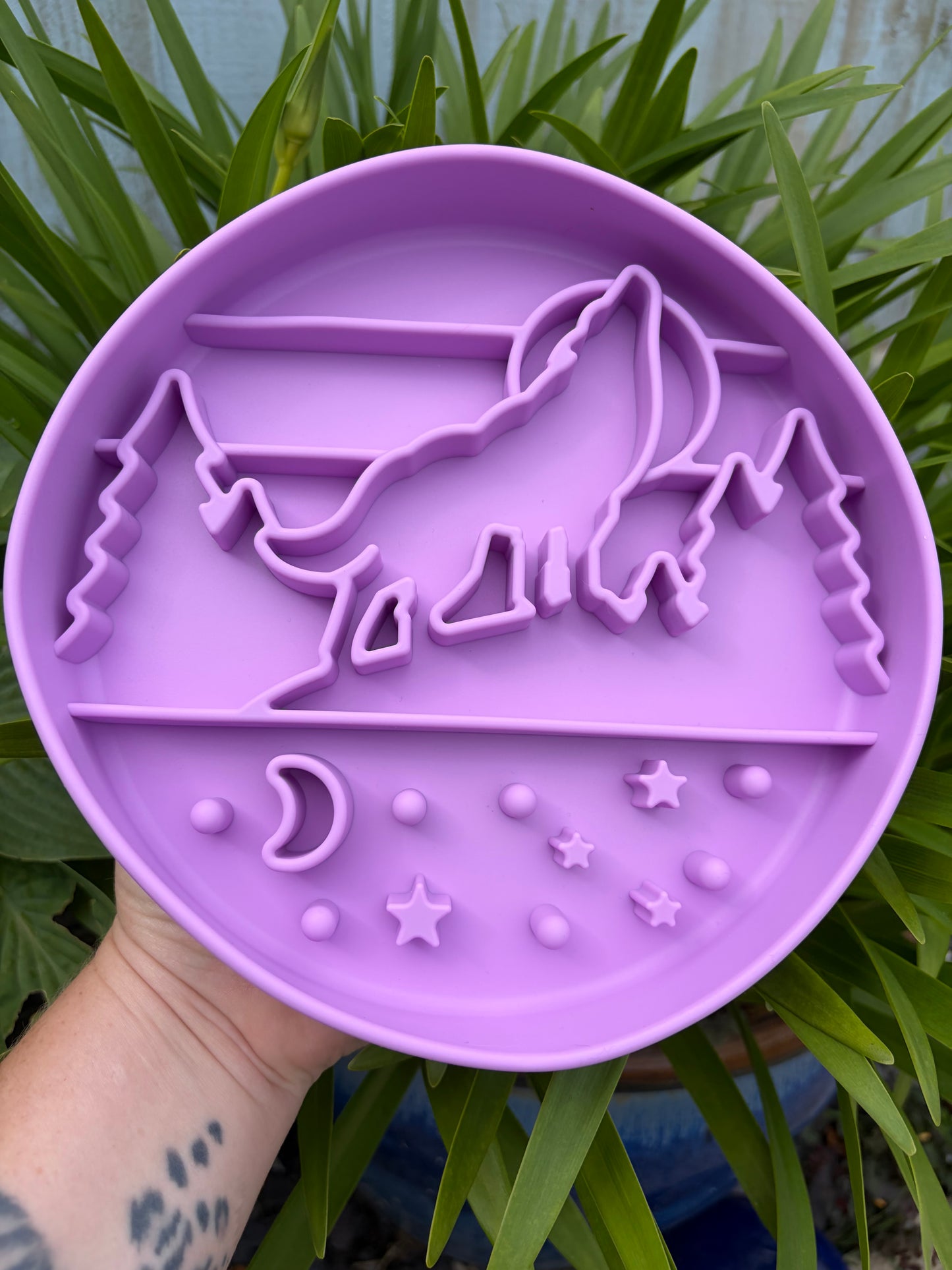 Wolf Purple Licki Mat & Slow Feeder