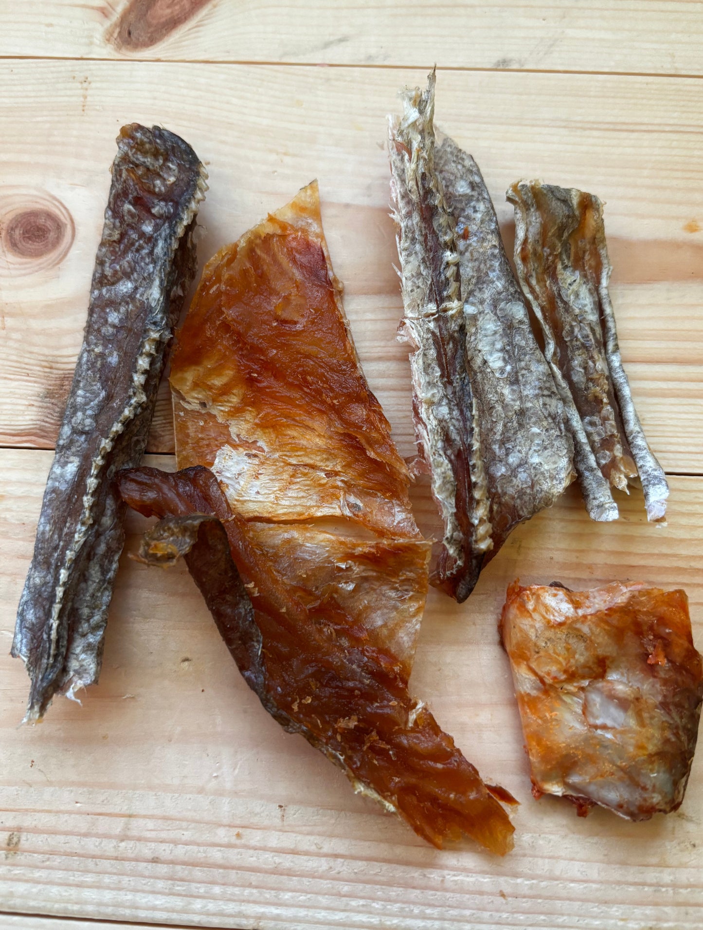 Unique Mixed Fish Fillet Pieces For Dogs & Cats 50g or 100g