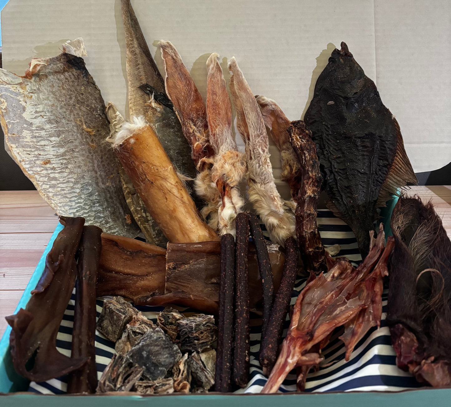 Chicken & Beef Free 24 Item Treat & Chew Bundle Box For Dogs